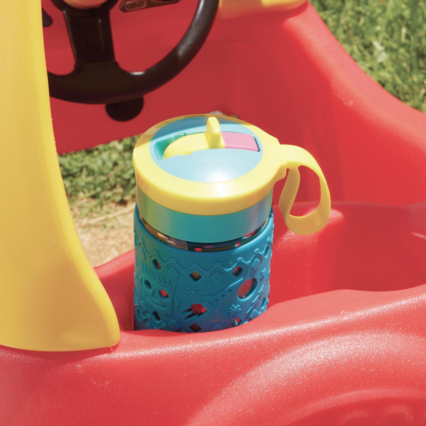 Cozy Coupe with Working Door, Horn & Removable Floorboard