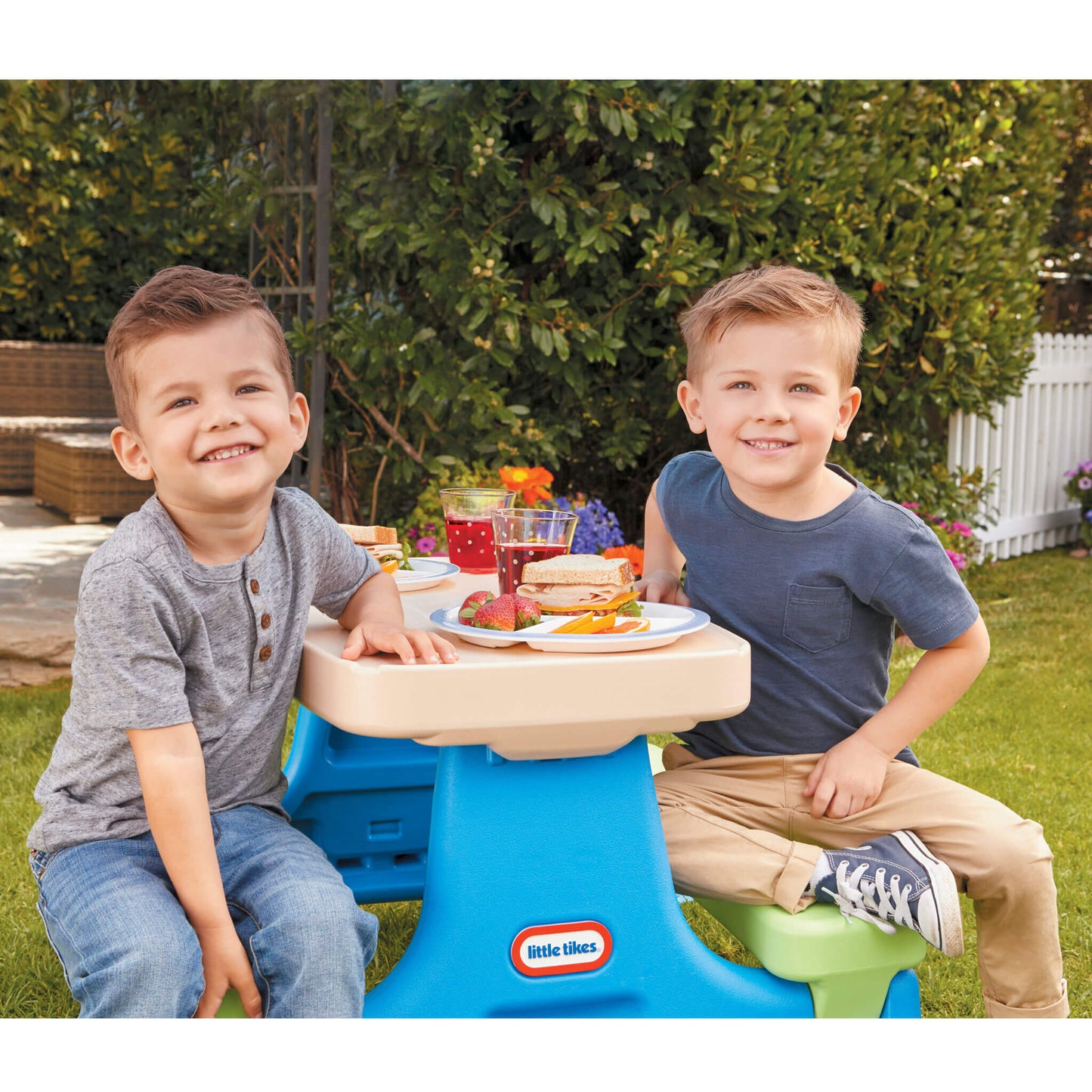 Easy Store Jr. Play Table with Umbrella - Blue/Green