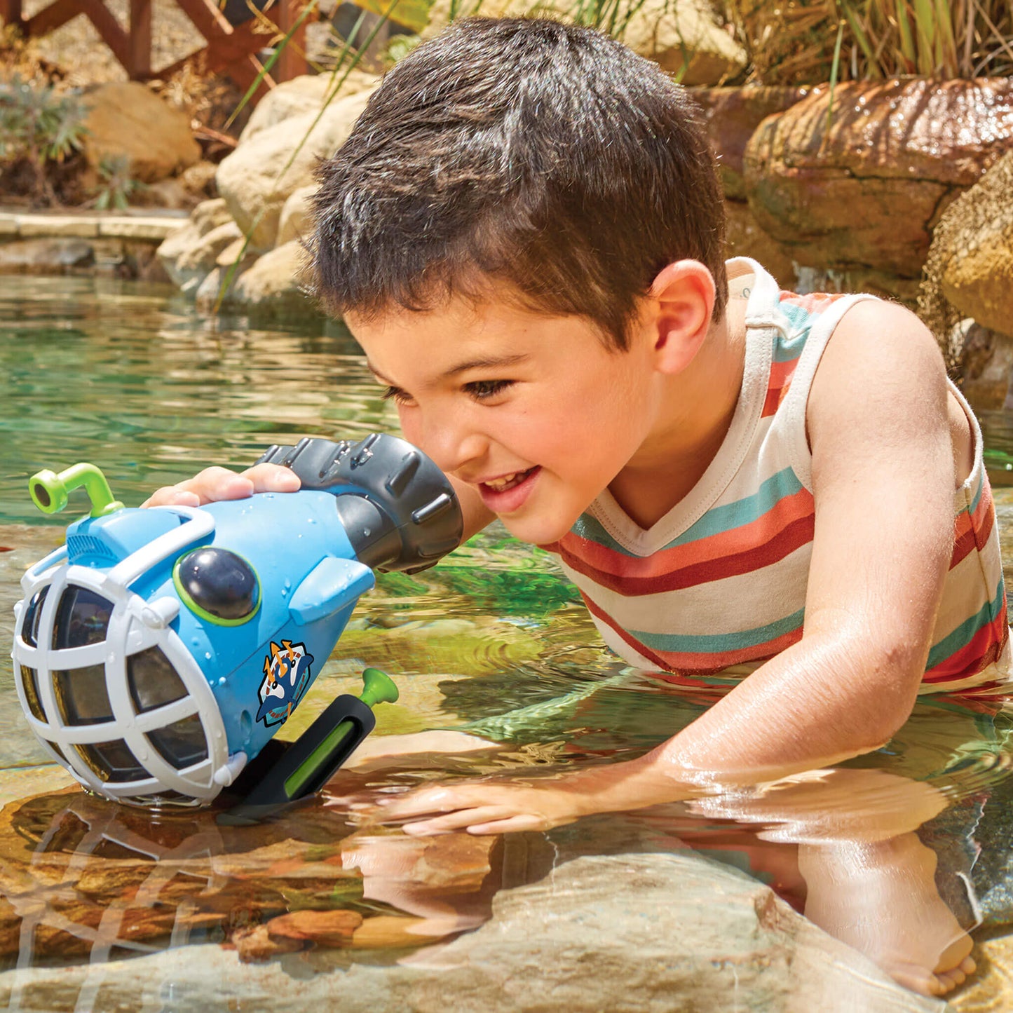 Big Adventures Sea View Submarine with Underwater Viewer, Sprayer & Sifting Net